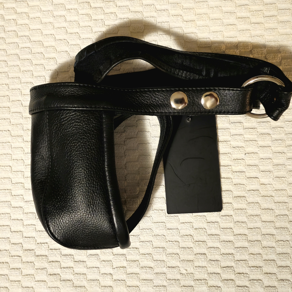 Black Leather Adjustable Thong